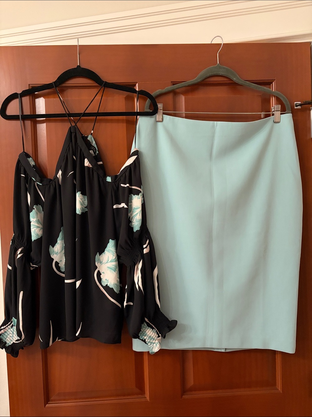 White House Black Market Light Aqua Pencil Skirt